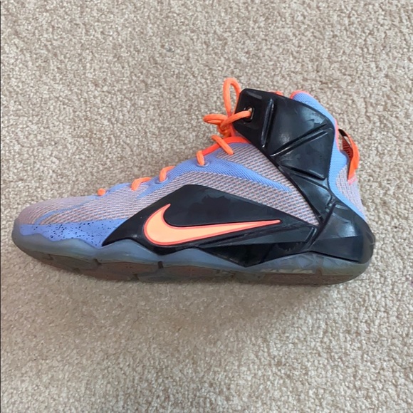 LeBron Easter 12 - Picture 6 of 7